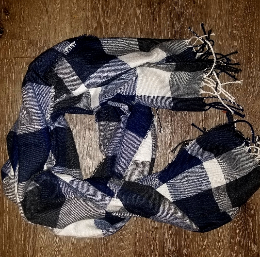 365 Plush Brand Wrap